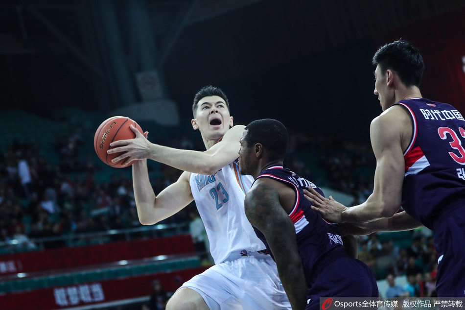 CBA第8轮:广州105-137新疆