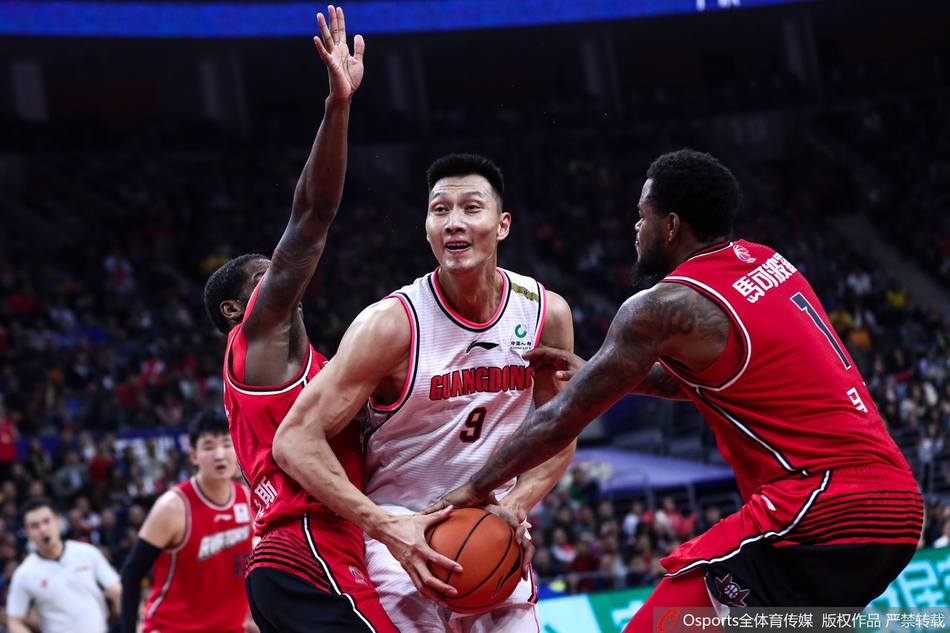 CBA第23轮：广东132-104深圳