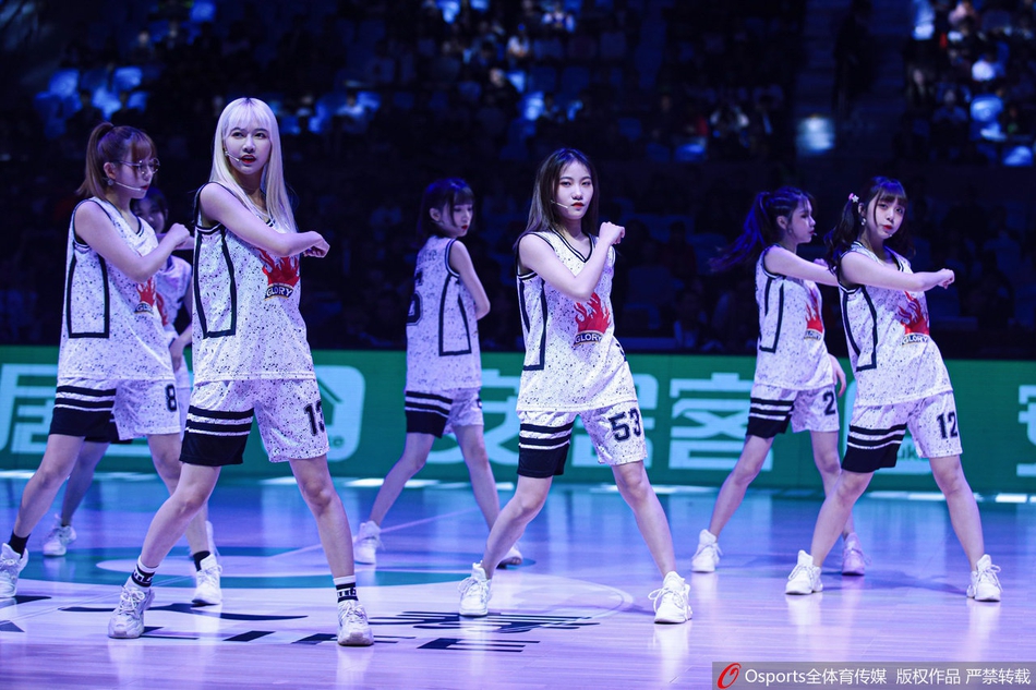 CBA星锐队vs中国大学生篮球战队 GNZ48女团暖场表演