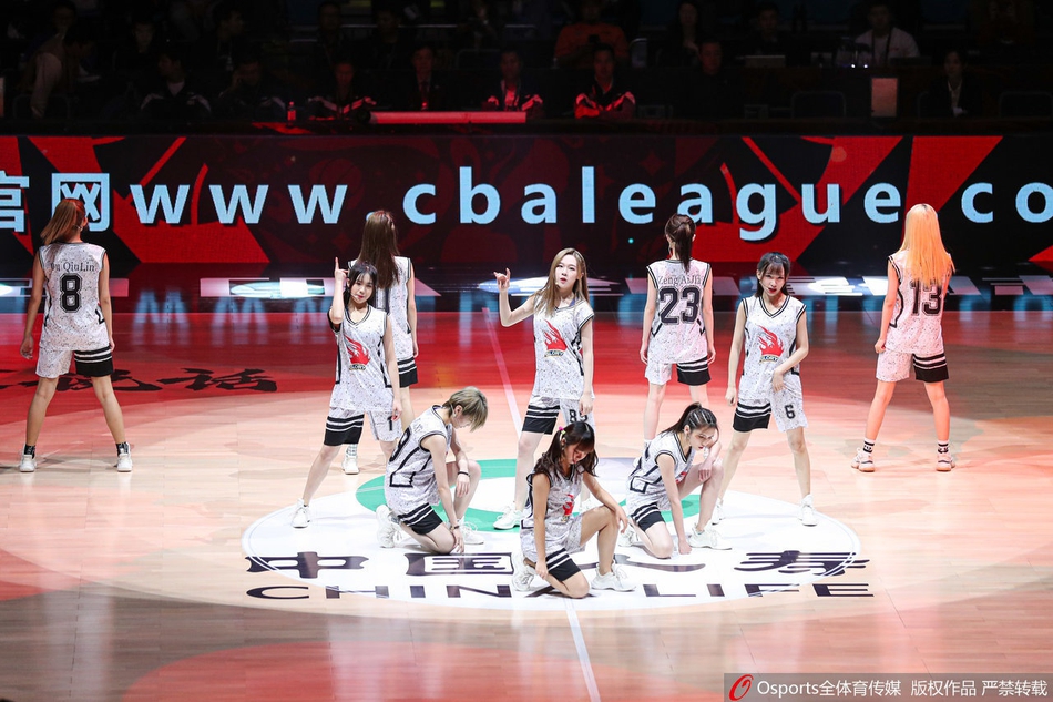 CBA星锐队vs中国大学生篮球战队 GNZ48女团暖场表演
