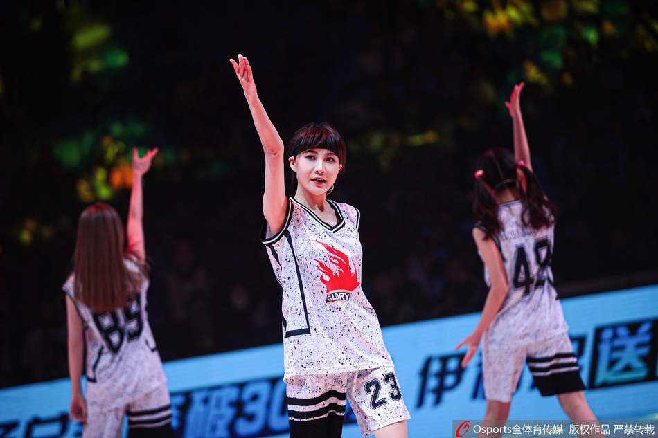 CBA星锐队vs中国大学生篮球战队 GNZ48女团暖场表演