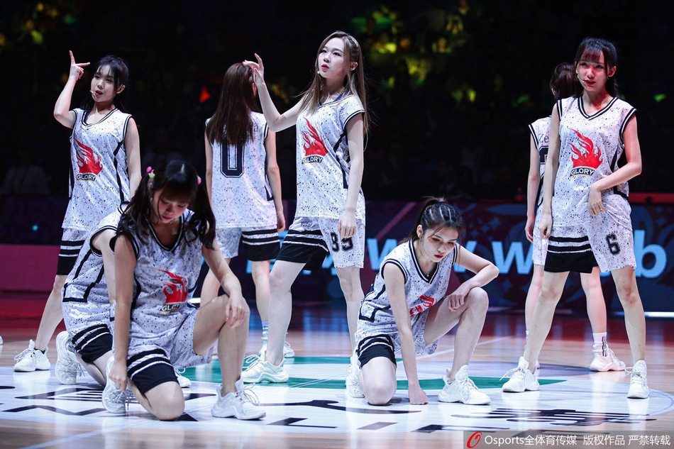 CBA星锐队vs中国大学生篮球战队 GNZ48女团暖场表演