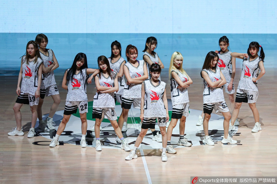 CBA星锐队vs中国大学生篮球战队 GNZ48女团暖场表演