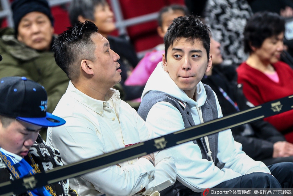 演员王大陆现场观战北京vs天津
