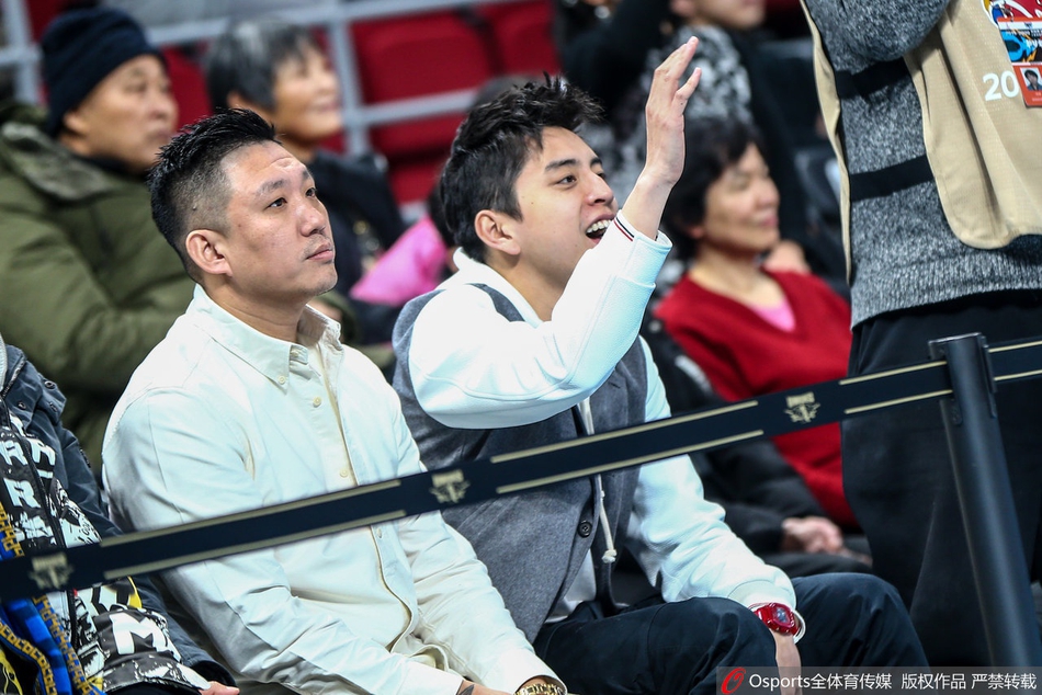 演员王大陆现场观战北京vs天津