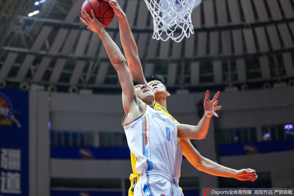 CBA第3轮:新疆115-110广厦