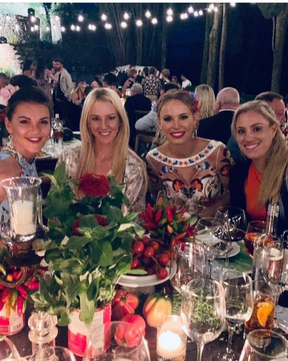 勇士名宿与网坛美女大婚！又一段体坛佳话，幸福感十足！