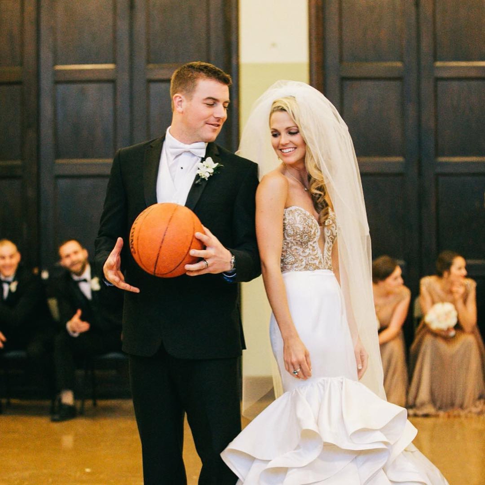 你们要的美女主持人！优雅的气质让人神魂颠倒