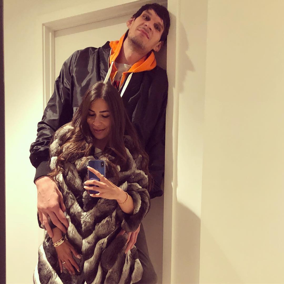 身高相差70cm完美爱恋！这个身高1米51的姑娘俘获了巨人博班的心