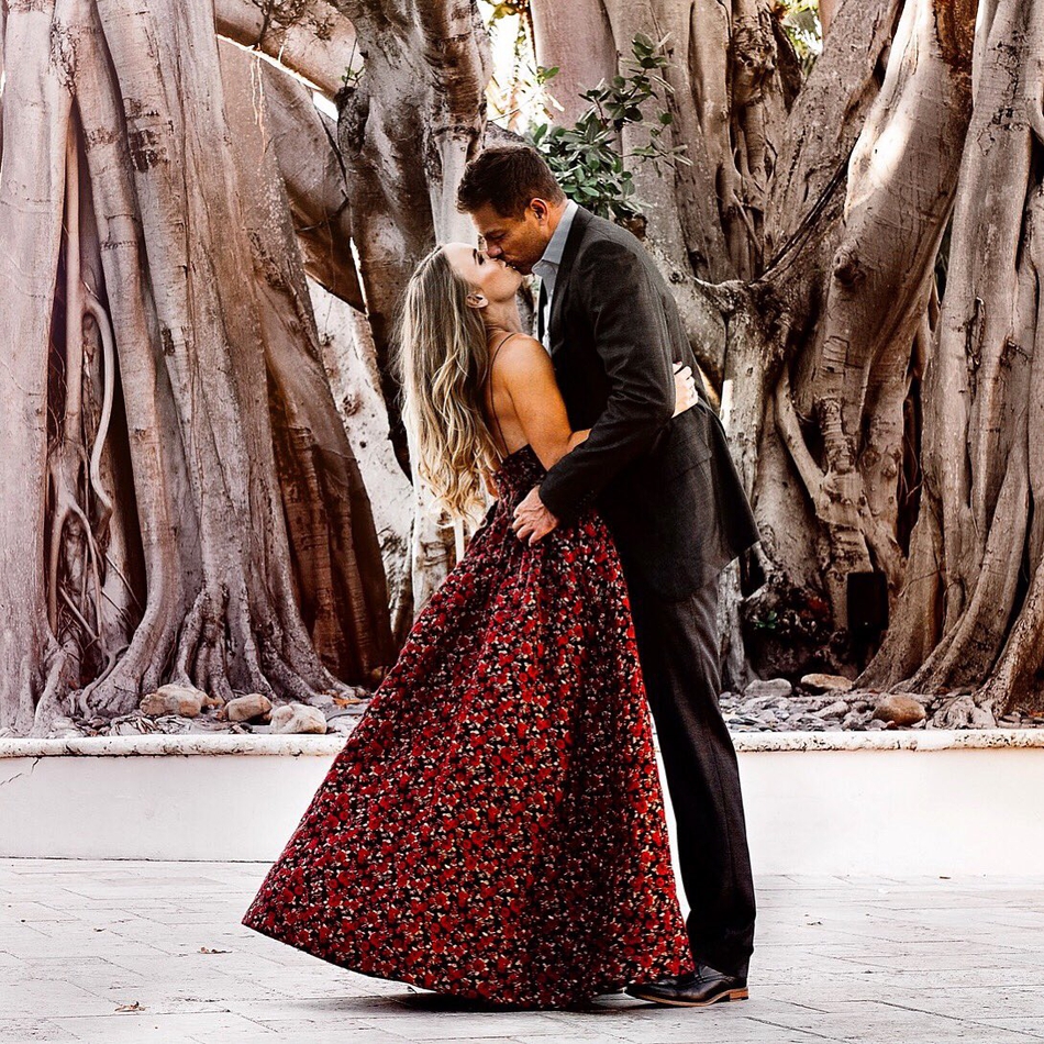 勇士名宿与网坛美女大婚！又一段体坛佳话，幸福感十足！