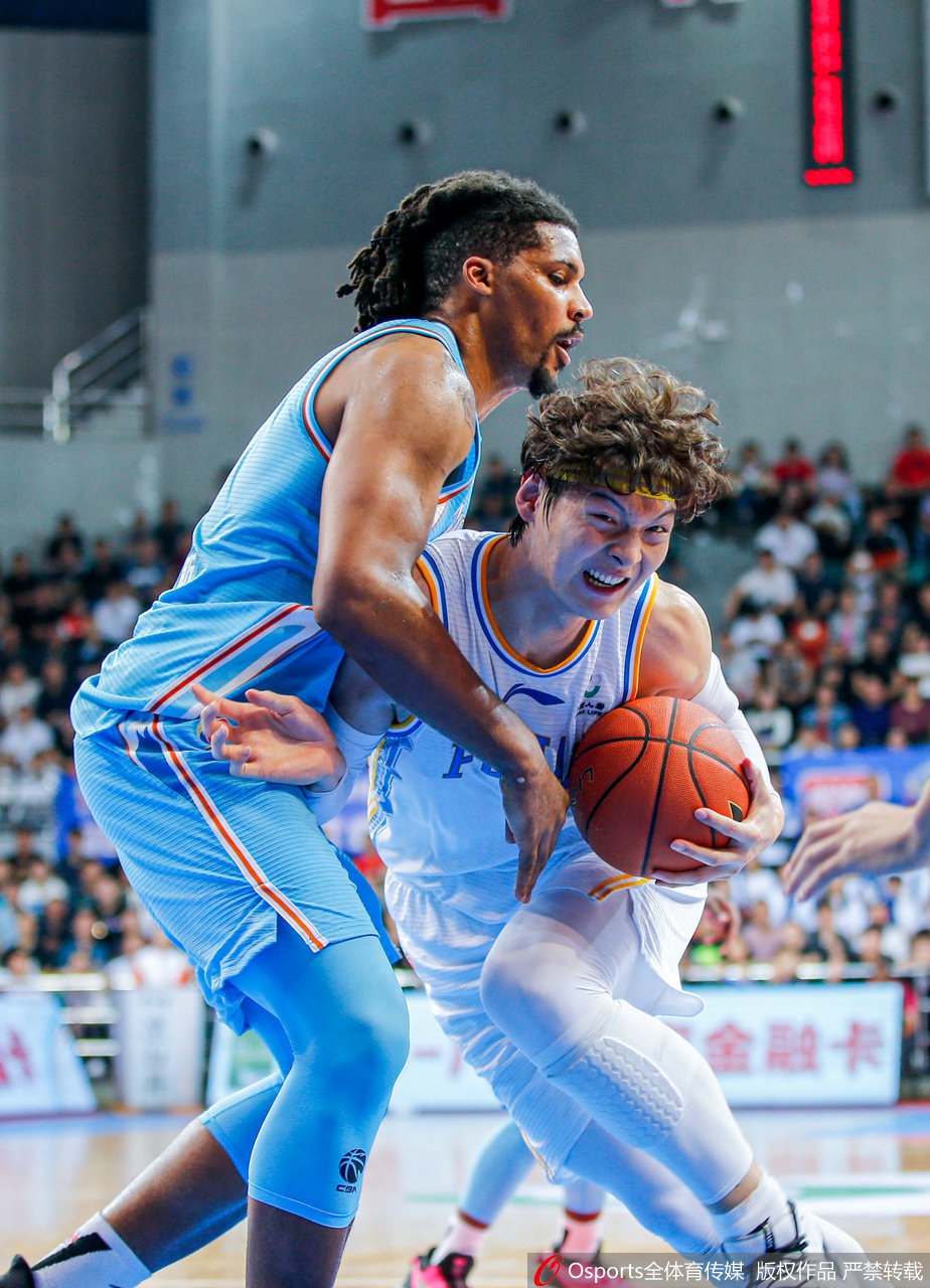 CBA第4轮:福建120-127新疆