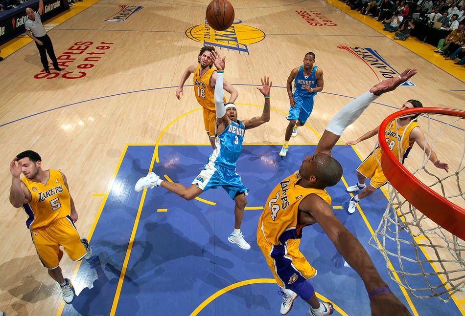 科比与艾弗森的一组老照片！听说不少人是含着热泪看完的