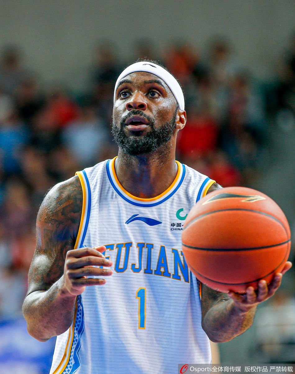 CBA第4轮:福建120-127新疆
