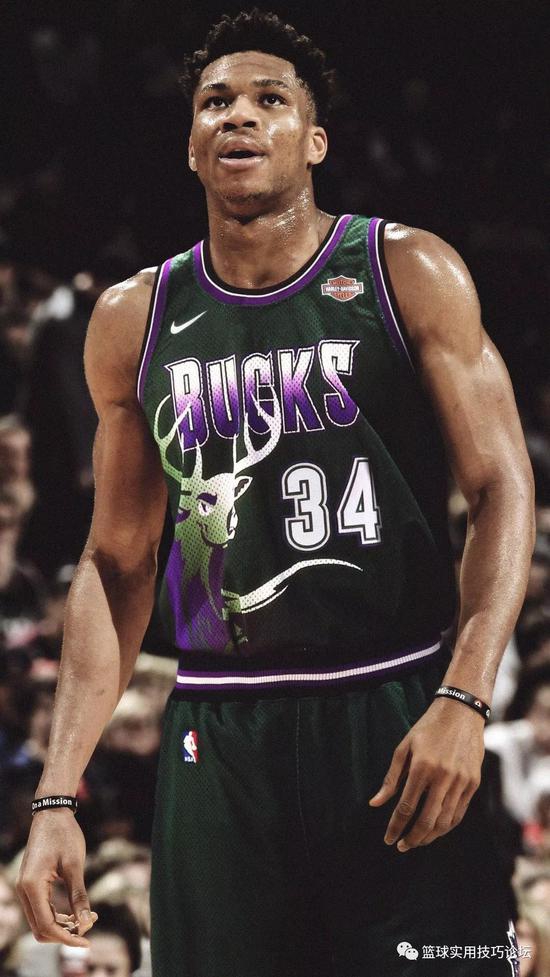 字母哥――雄鹿