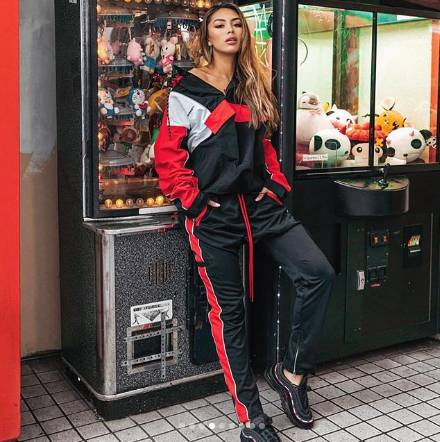 NBA小将的性感女友！他说这个女人不止是一个模特这么简单