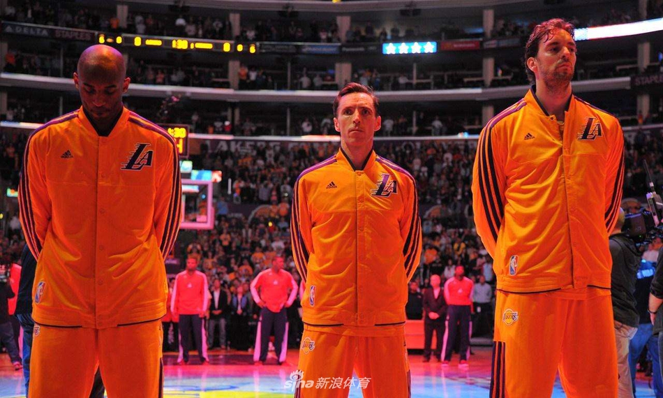 10.洛杉矶湖人：科比-布莱恩特、史蒂夫-纳什、保罗-加索尔、德怀特-霍华德