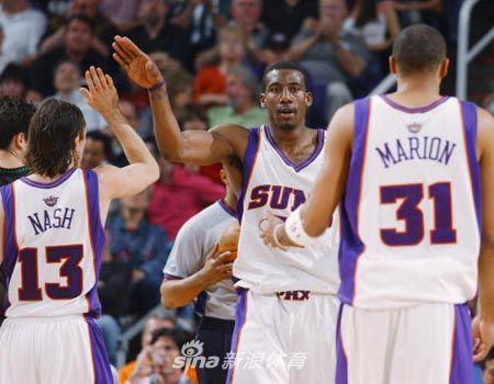 7.菲尼克斯太阳：史蒂夫-纳什、阿玛雷-斯塔德迈尔、莱昂德罗-巴博萨、肖恩-马里昂