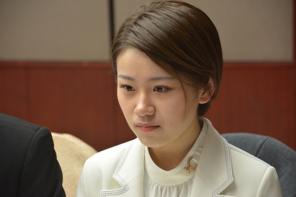 高清-城围联决赛首局南国弈园打响 於之莹出战_高清图集_新浪网