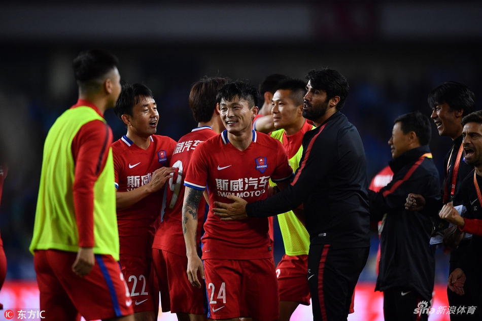 [中超]重庆斯威4-1江苏苏宁