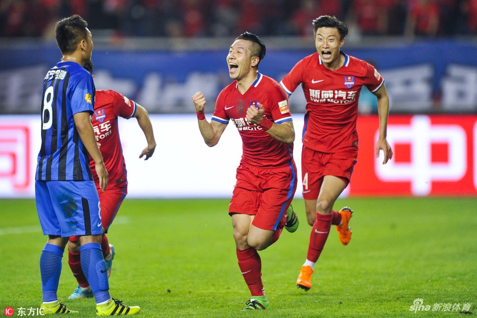 [中超]重庆斯威4-1江苏苏宁