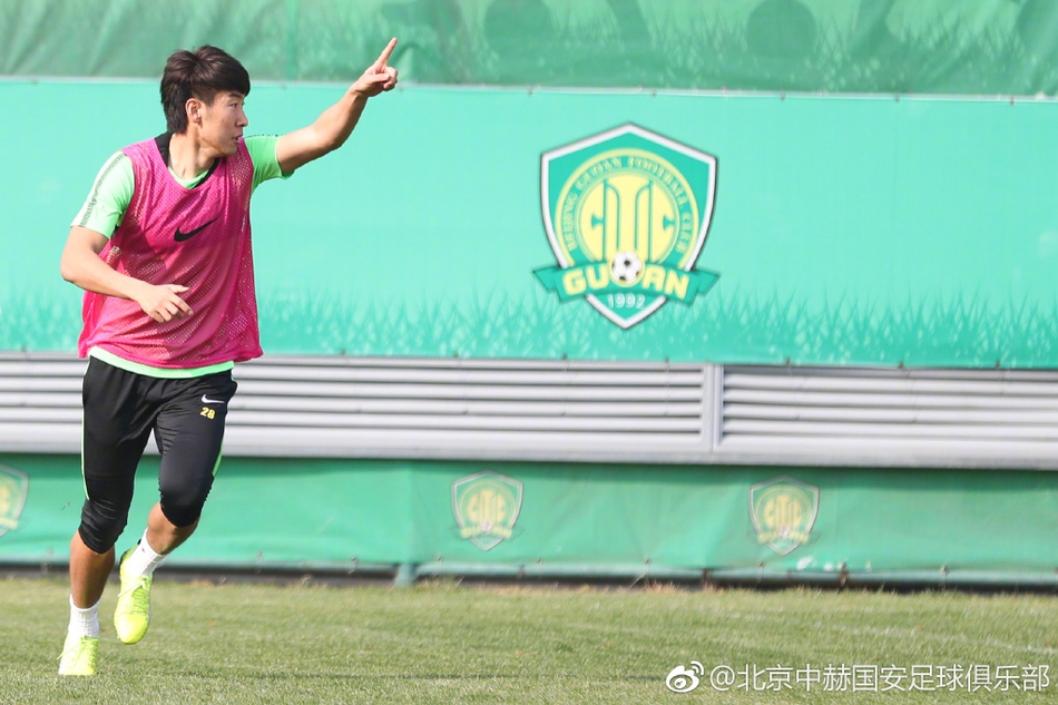 国安训练备战张稀哲状态上佳