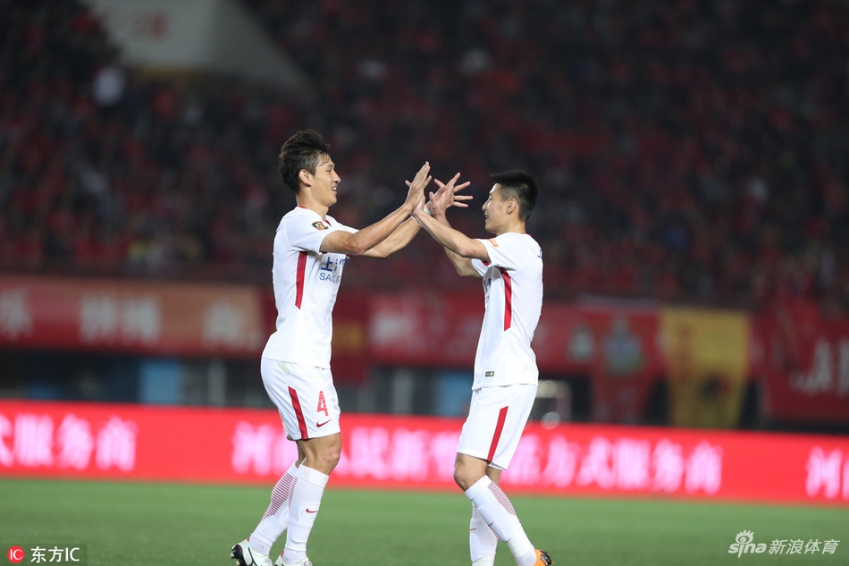 [中超]河南建业1-2上海上港
