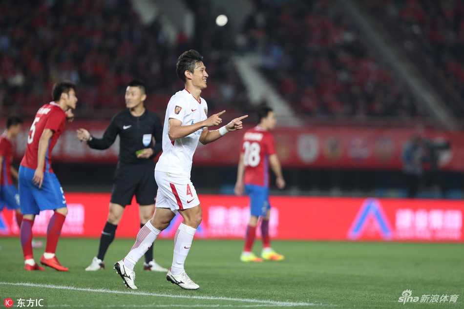 [中超]河南建业1-2上海上港