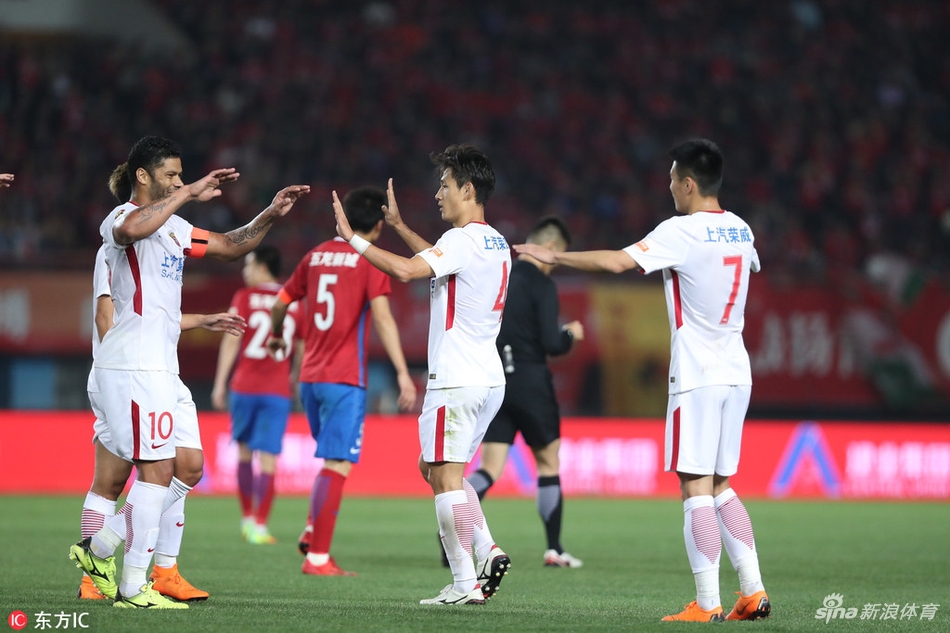 [中超]河南建业1-2上海上港