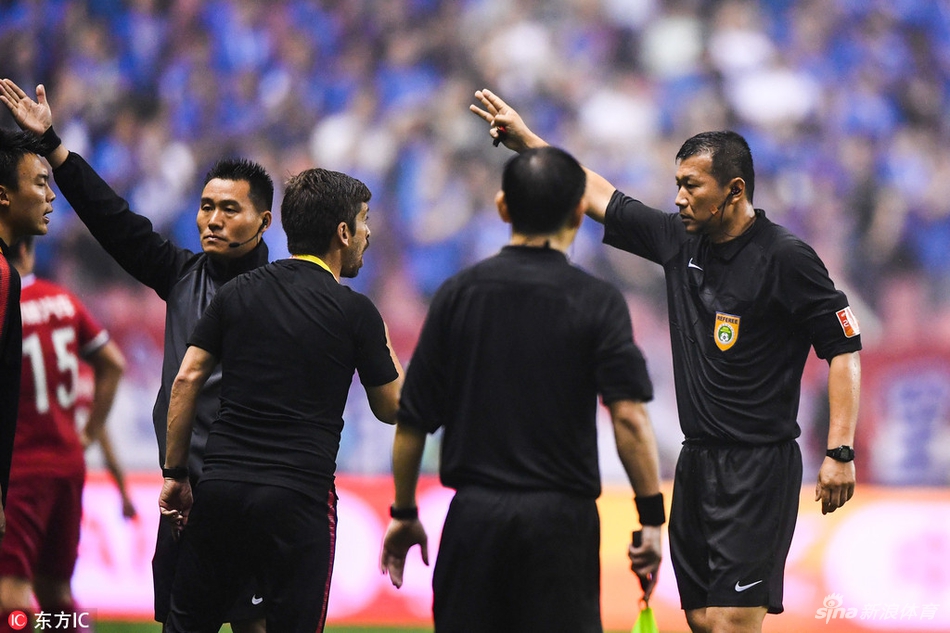 重庆助教被罚下