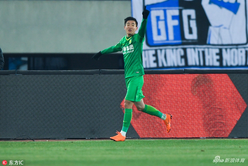 [中超]大连一方0-3北京国安