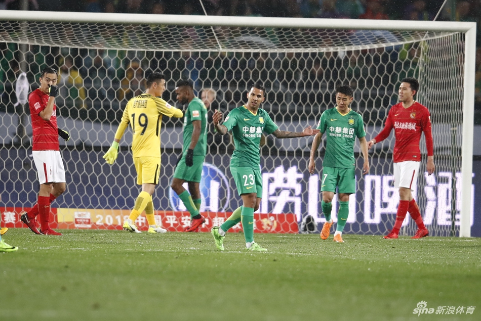 比埃拉表达不满