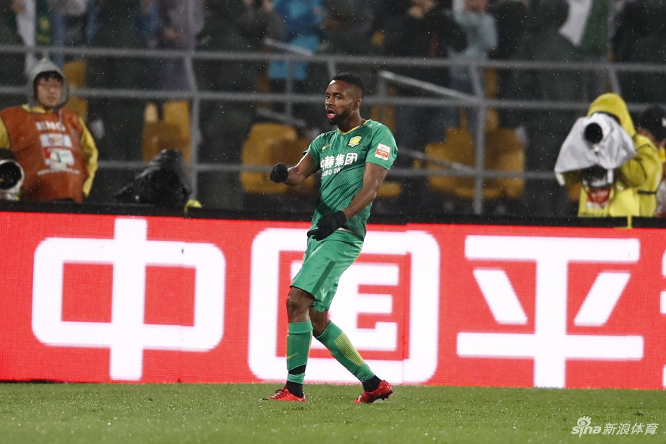 巴坎布扳平比分