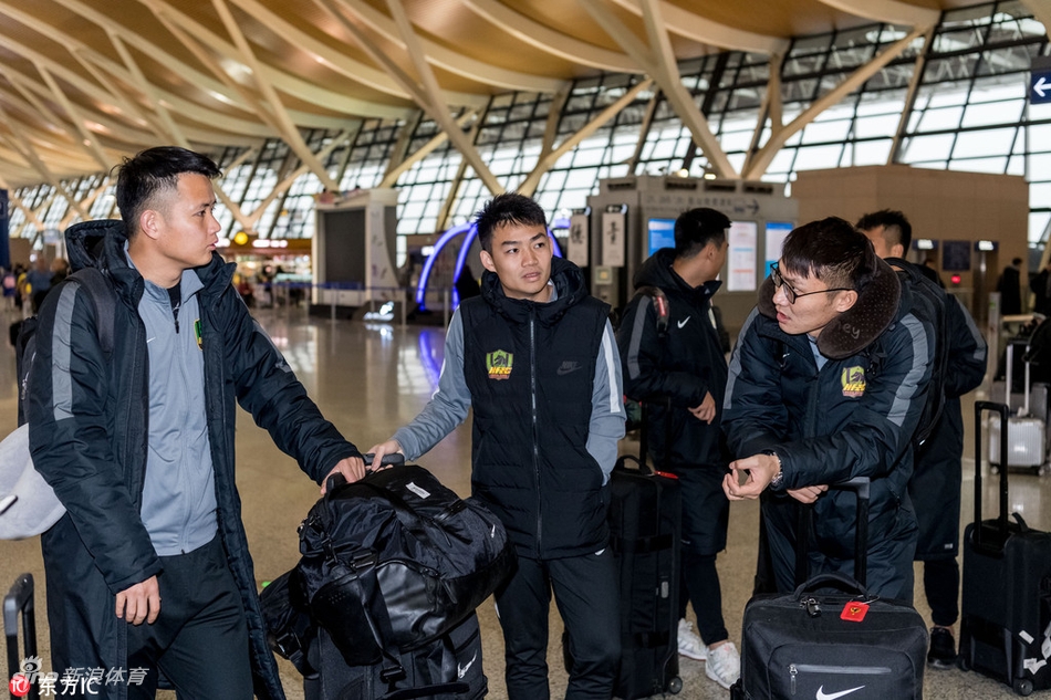贵州恒丰前往西班牙开启冬训