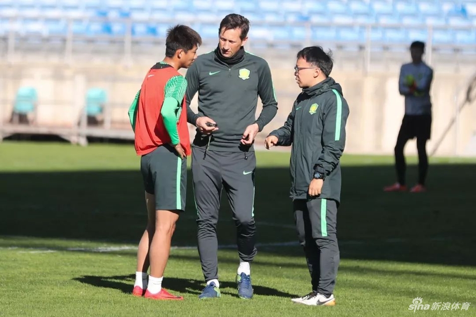 国安葡萄牙拉练组图