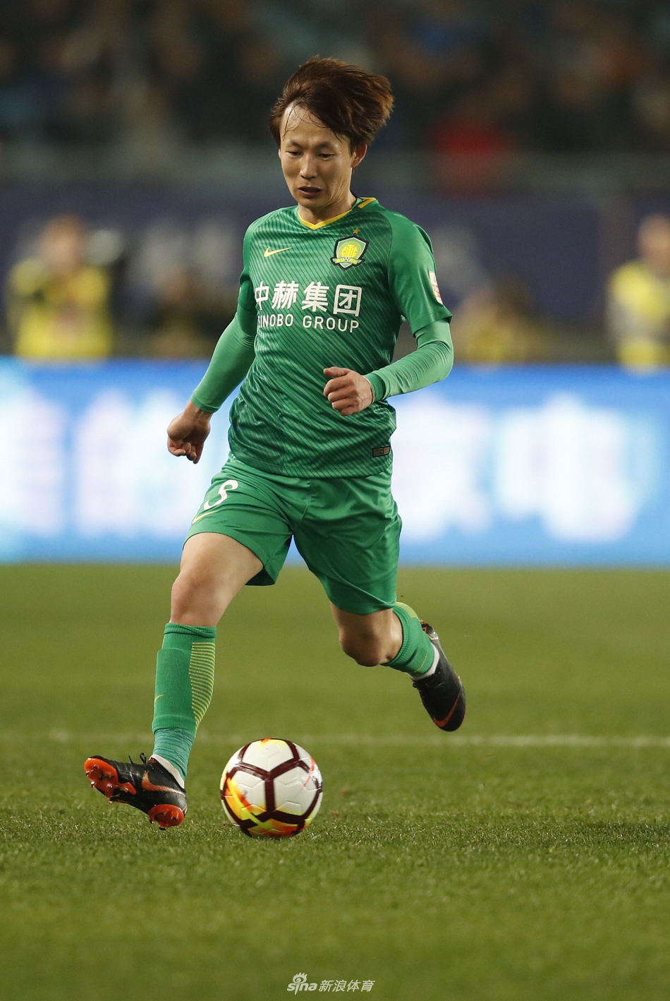 新浪直击江苏苏宁1-2北京国安