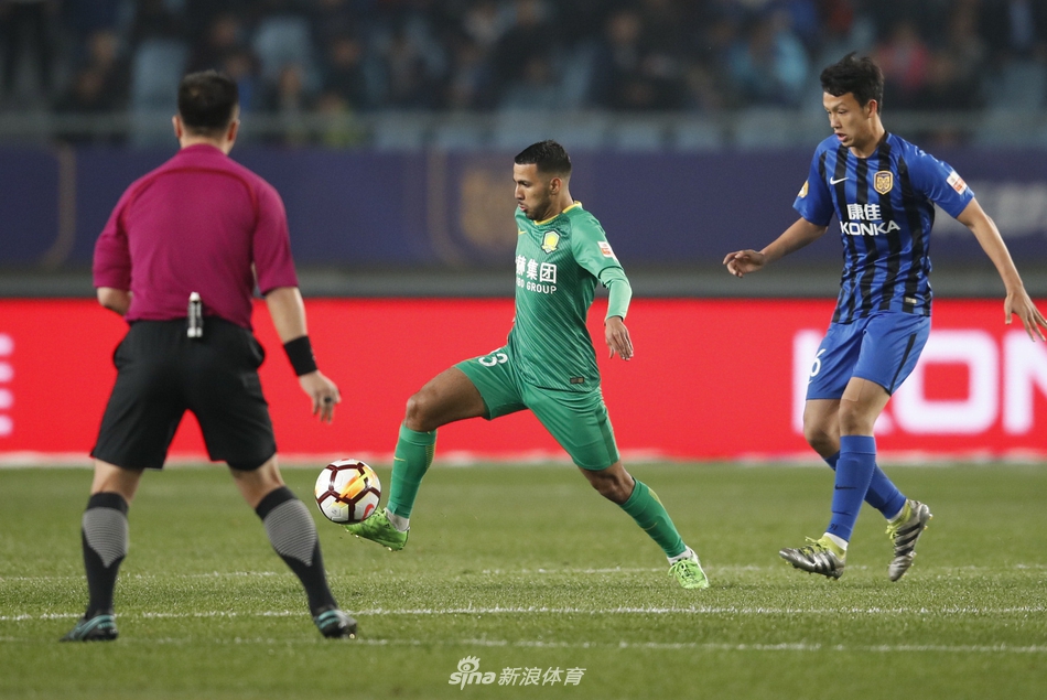 新浪直击江苏苏宁1-2北京国安