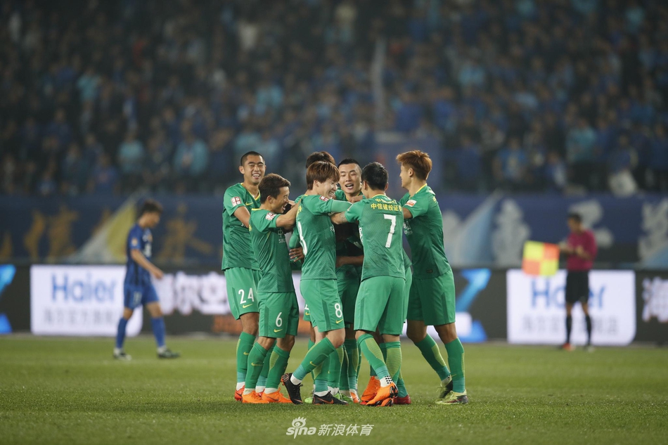 新浪直击江苏苏宁1-2北京国安