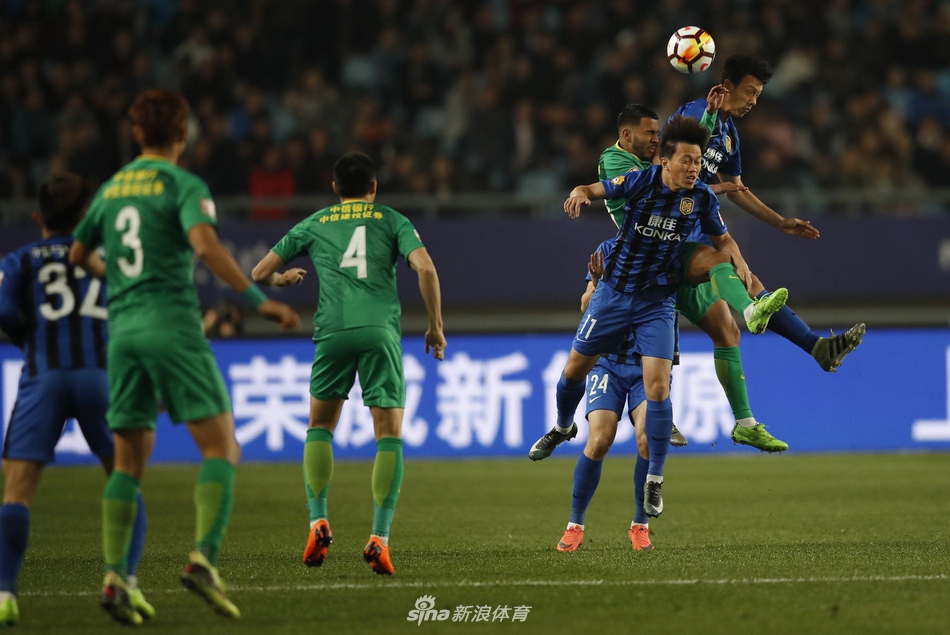 新浪直击江苏苏宁1-2北京国安