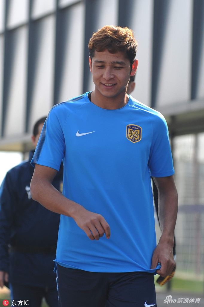 江苏苏宁训练备战北京国安