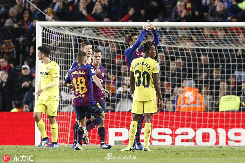 皮克破门为巴萨取得领先