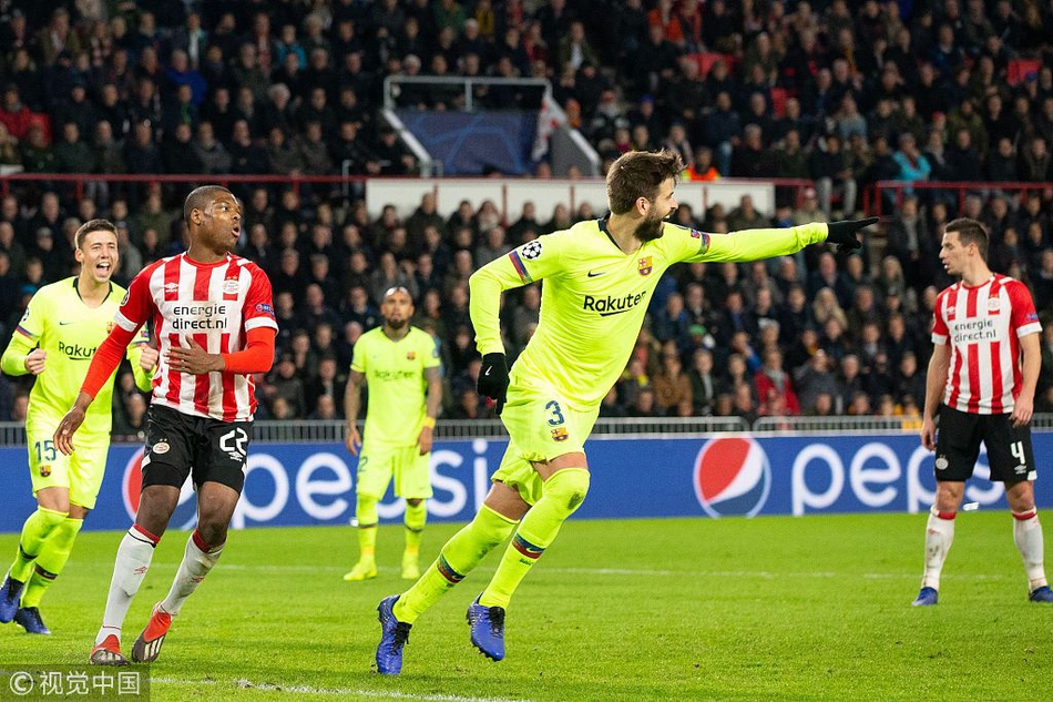 皮克为巴萨扩大比分