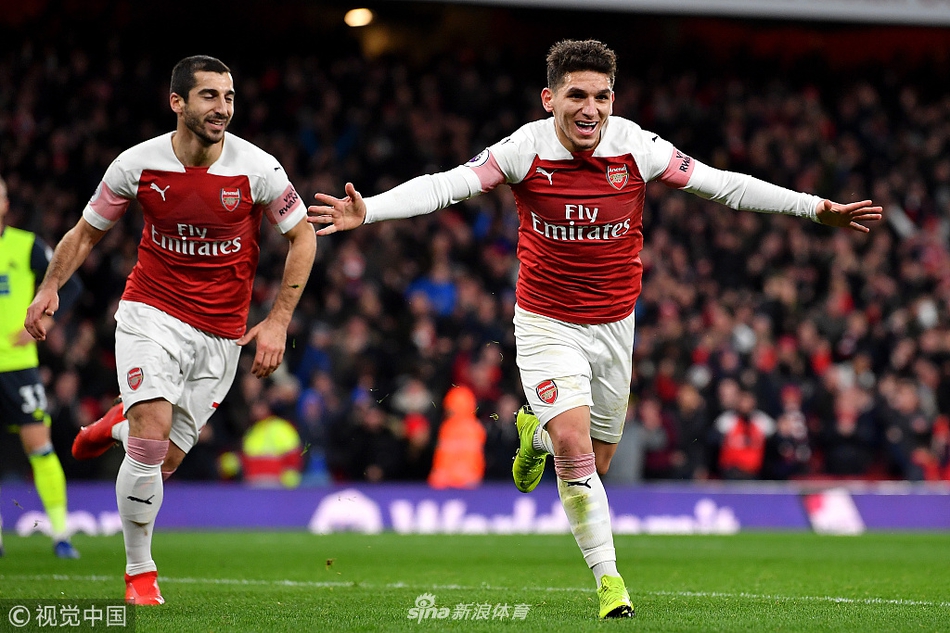 托雷拉破门庆祝