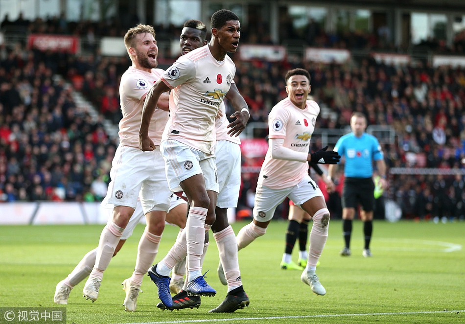 拉什福德飞奔庆祝