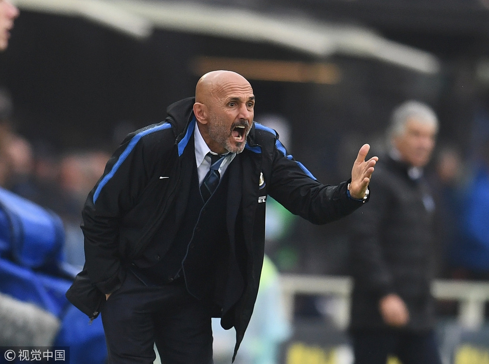 斯帕莱蒂场边指挥