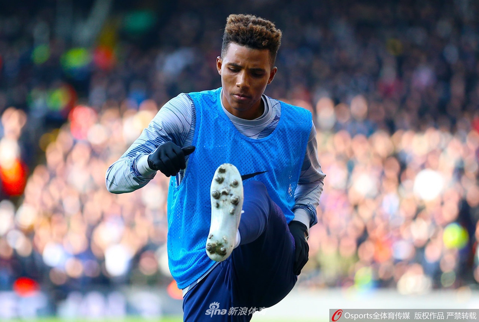 热德松热身替补登场