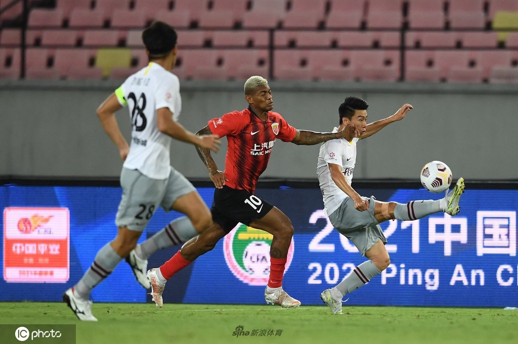 上海海港1-0河北队