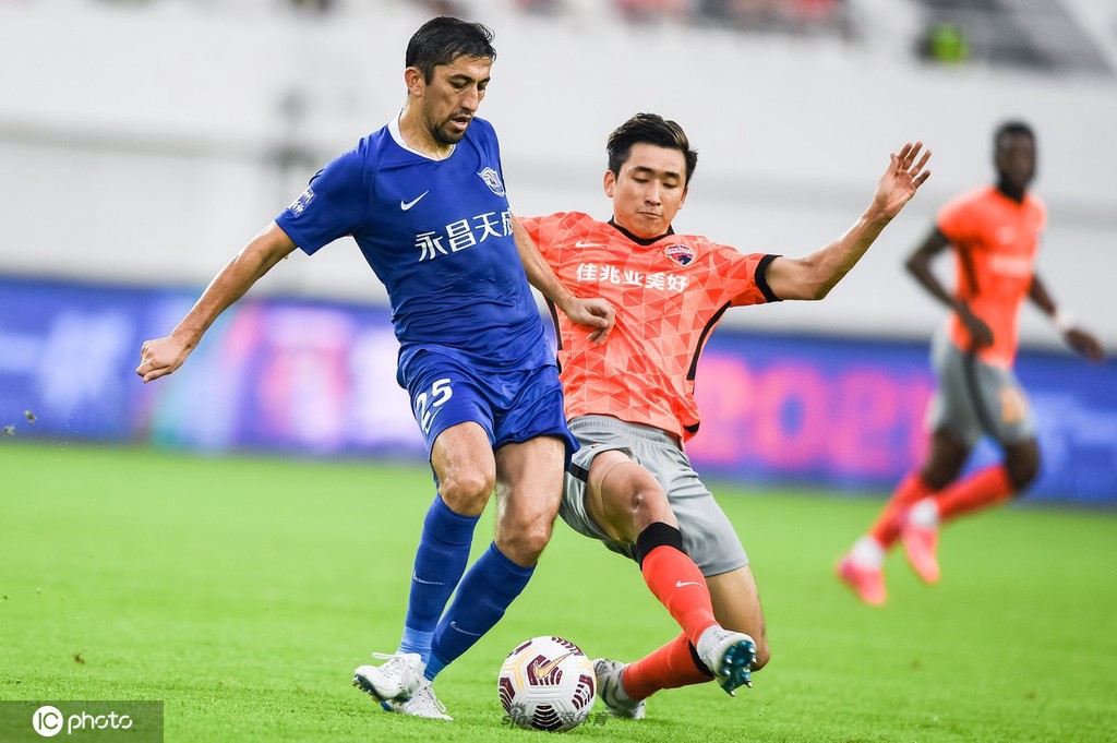 沧州雄狮2-1深圳队