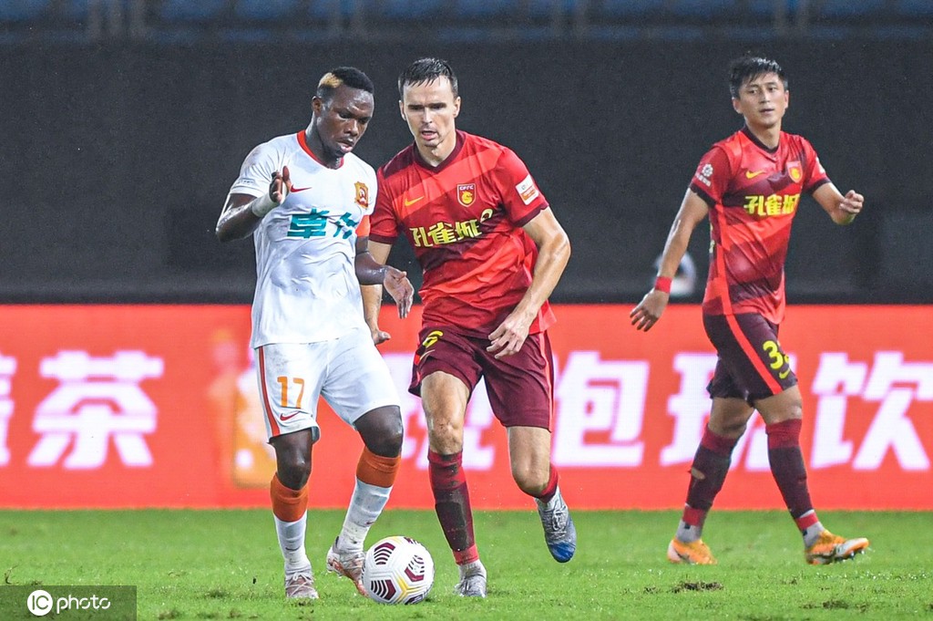 [中超]武汉队1-1河北队