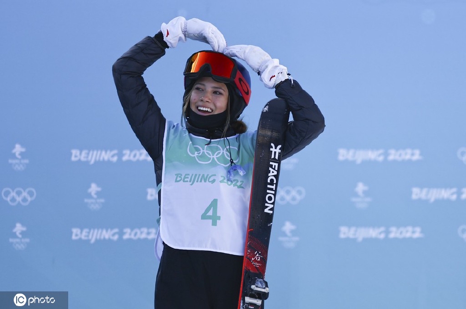 中国冬奥第三金！大跳台谷爱凌夺冠