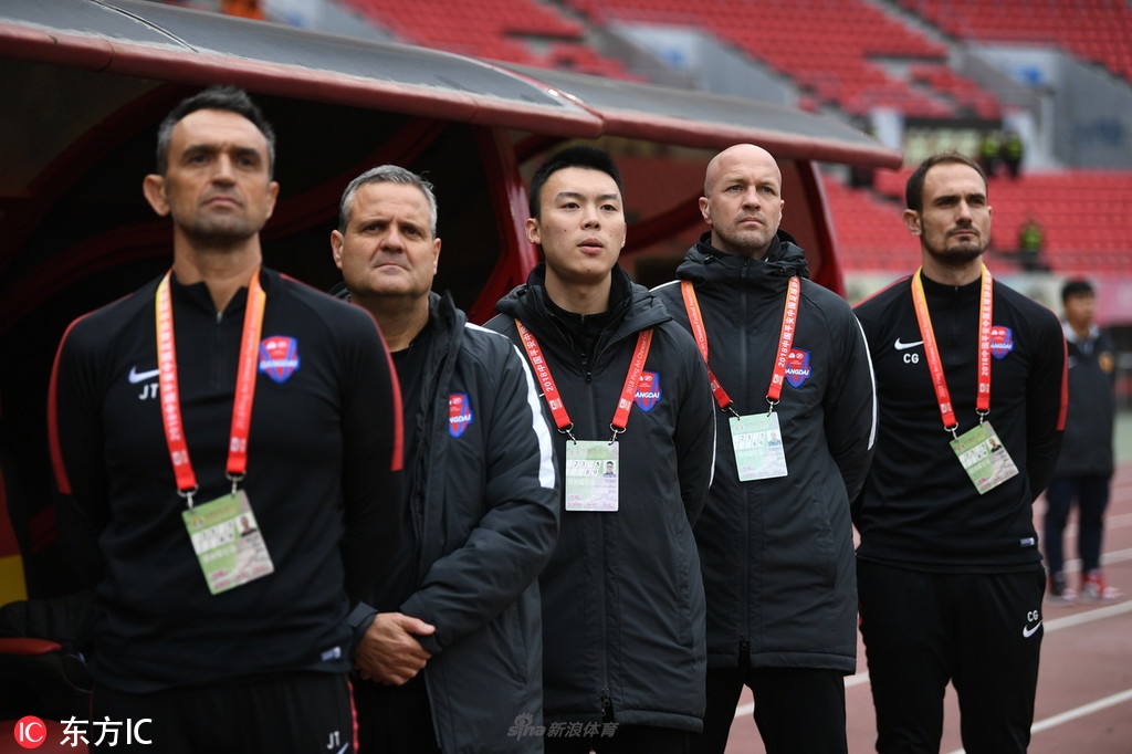 重庆斯威教练组